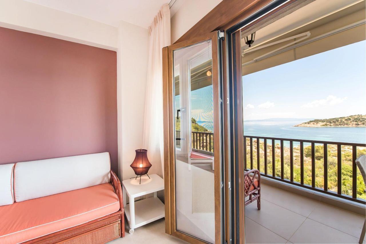 Nereus & Oceanus Beachfront Apartments, Lagonisi Beach #Feelslikehome 오르모스 파나기아스 외부 사진